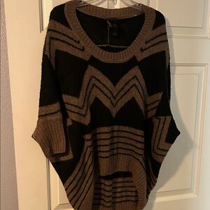 Bisou Bisou Black and Brown Chevron Sweater